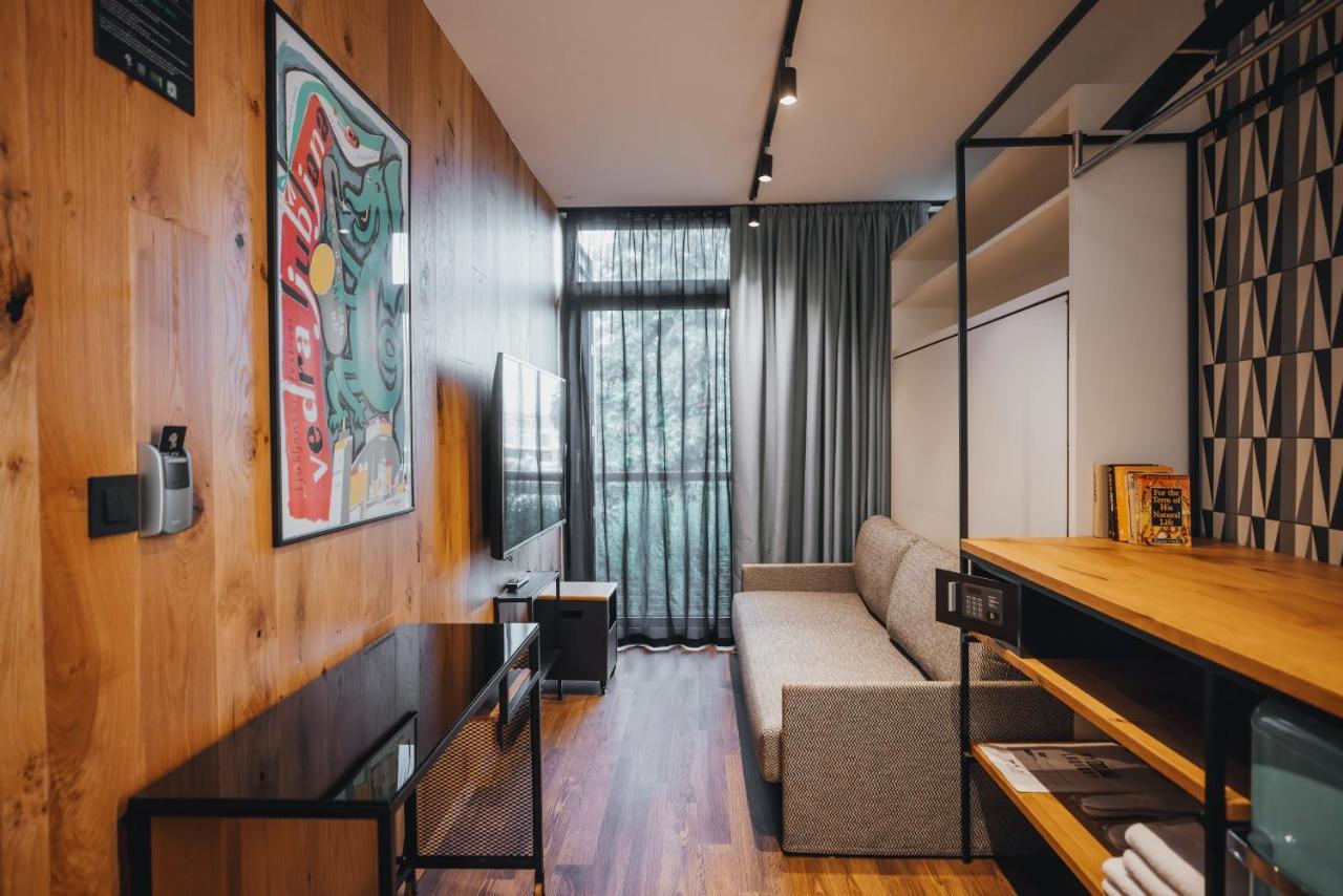 City Glamping By One66 Hotel Любляна Екстериор снимка