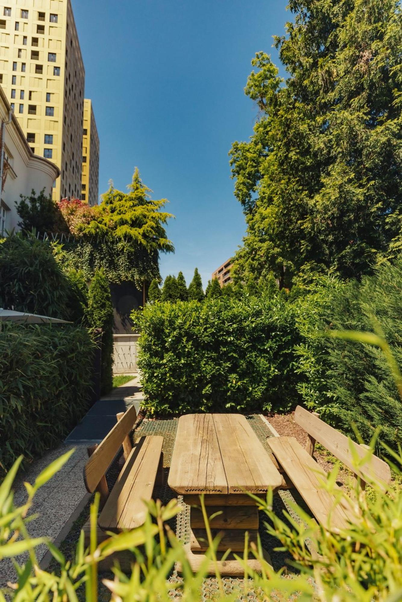 City Glamping By One66 Hotel Любляна Екстериор снимка